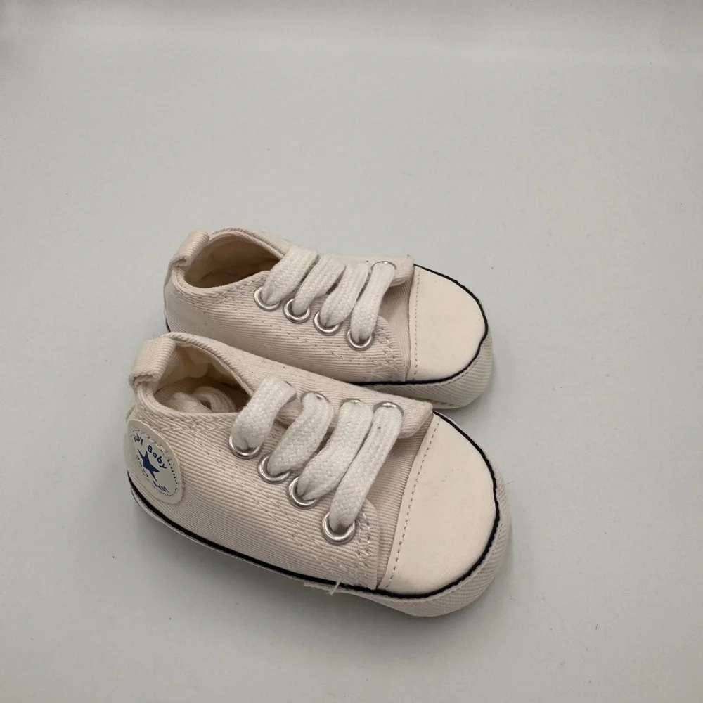 NWOT Baby Size 2 Off White Canvas Soft Sneakers Walker Shoes